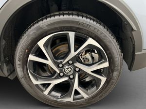 Toyota C-HR bild 28