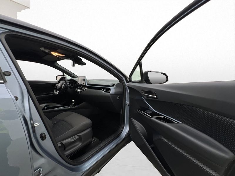 Toyota C-HR bild 24