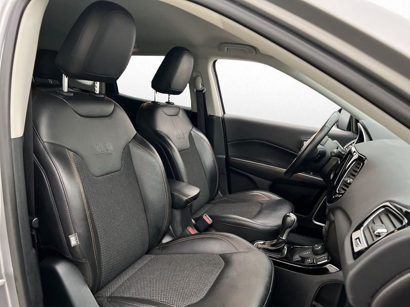 Jeep Compass bild 25