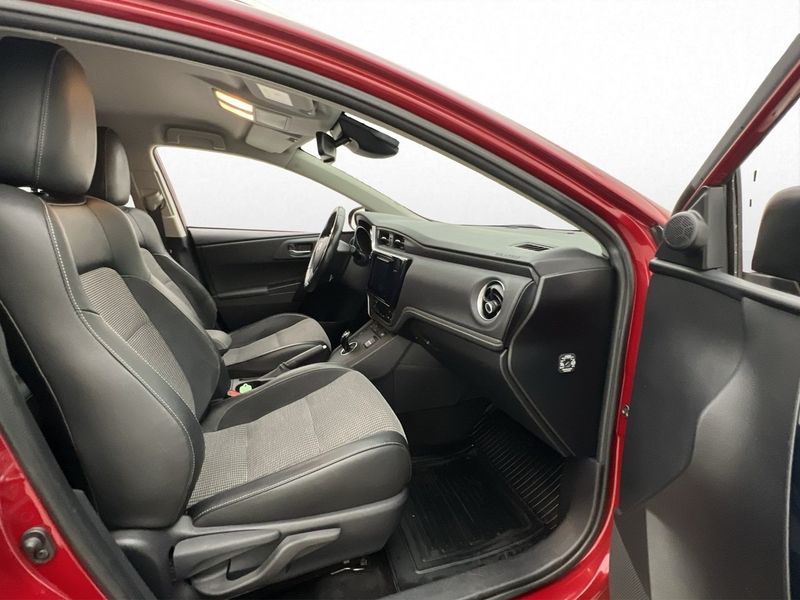 Toyota Auris bild 25