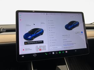 Tesla Model 3 bild 21