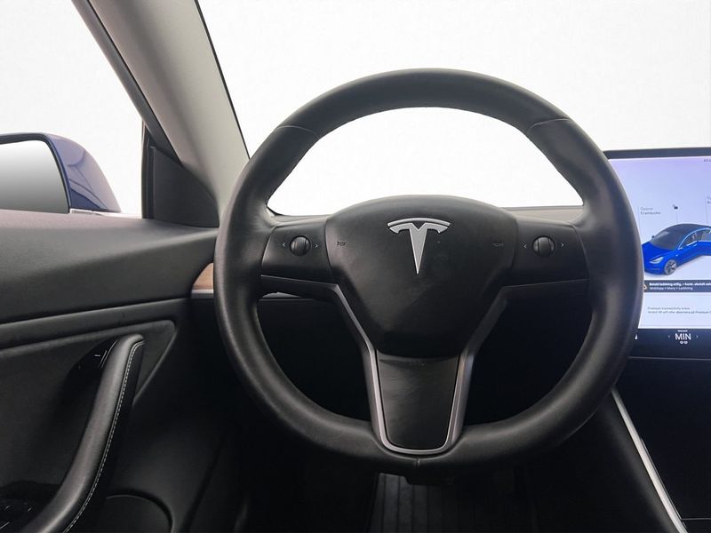 Tesla Model 3 bild 14