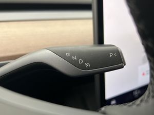 Tesla Model Y bild 22