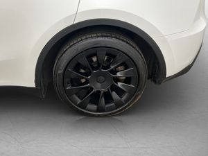 Tesla Model Y bild 35