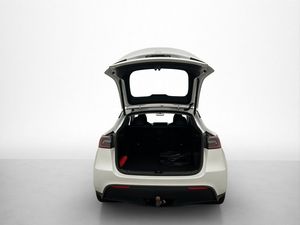 Tesla Model Y bild 11