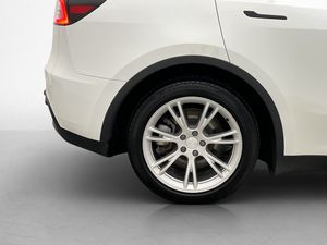 Tesla Model Y bild 34