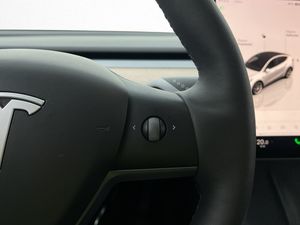 Tesla Model Y bild 20