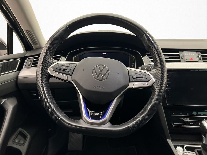Volkswagen Passat bild 15
