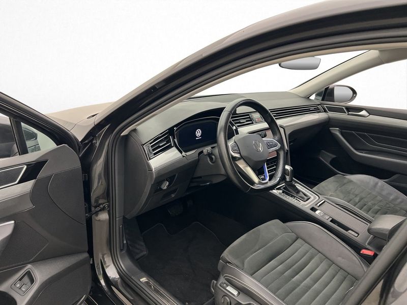 Volkswagen Passat bild 12