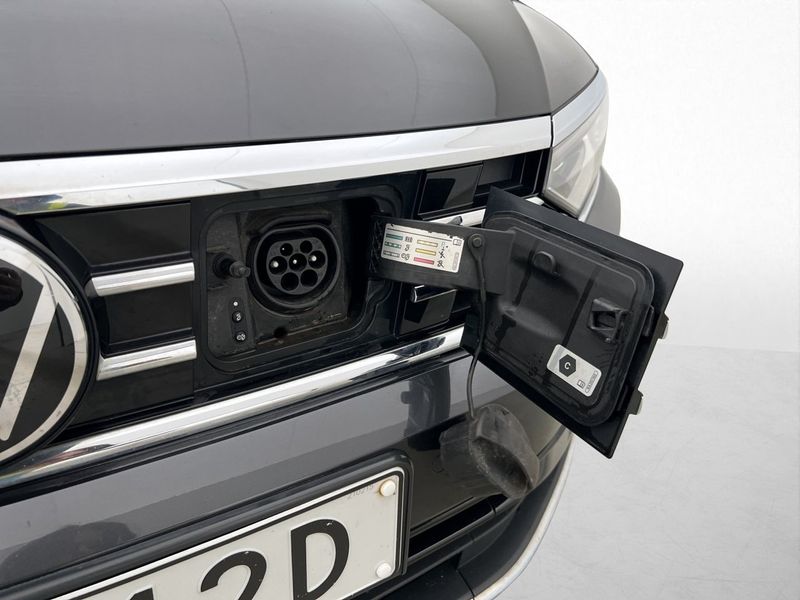 Volkswagen Passat bild 11