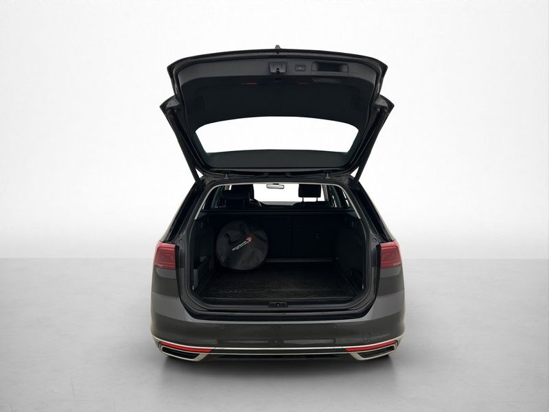 Volkswagen Passat bild 9