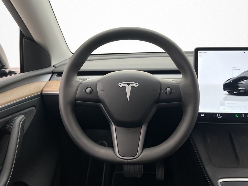 Tesla Model Y bild 18
