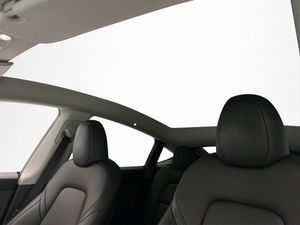 Tesla Model Y bild 16