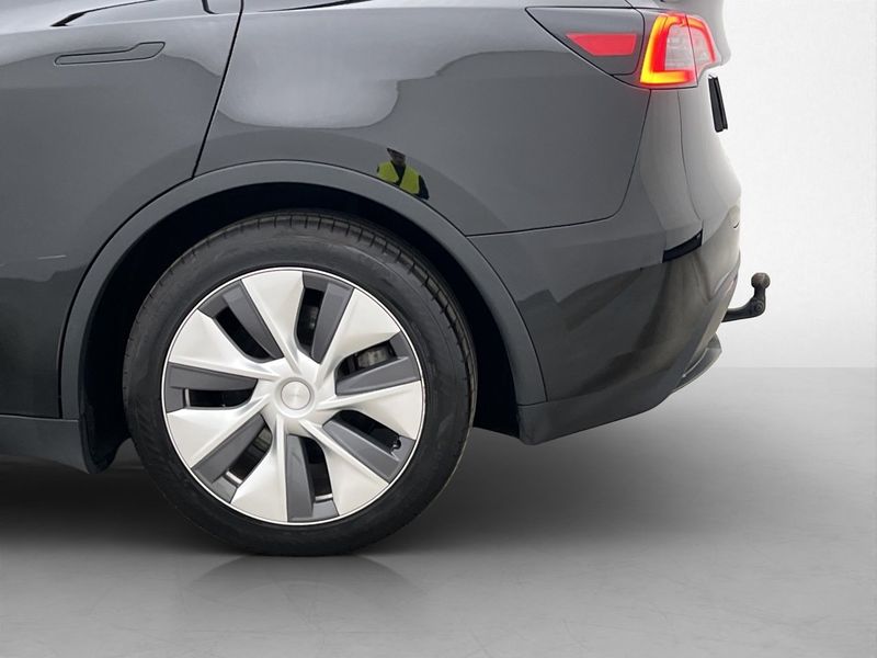Tesla Model Y bild 34