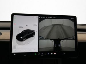 Tesla Model Y bild 23