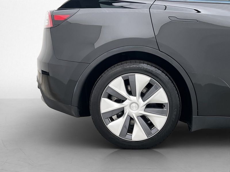 Tesla Model Y bild 35