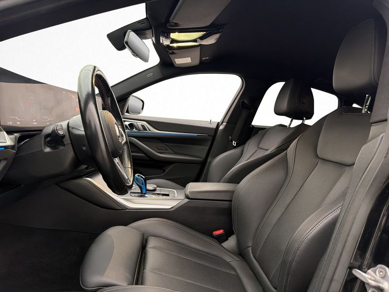 BMW i4 bild 18