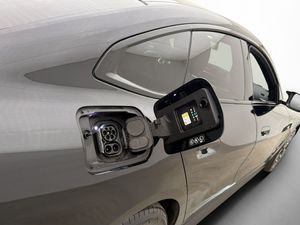 BMW i4 bild 14