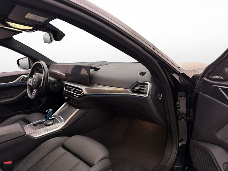 BMW i4 bild 37