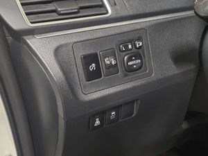 Toyota Verso bild 19