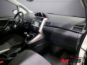Toyota Verso bild 12