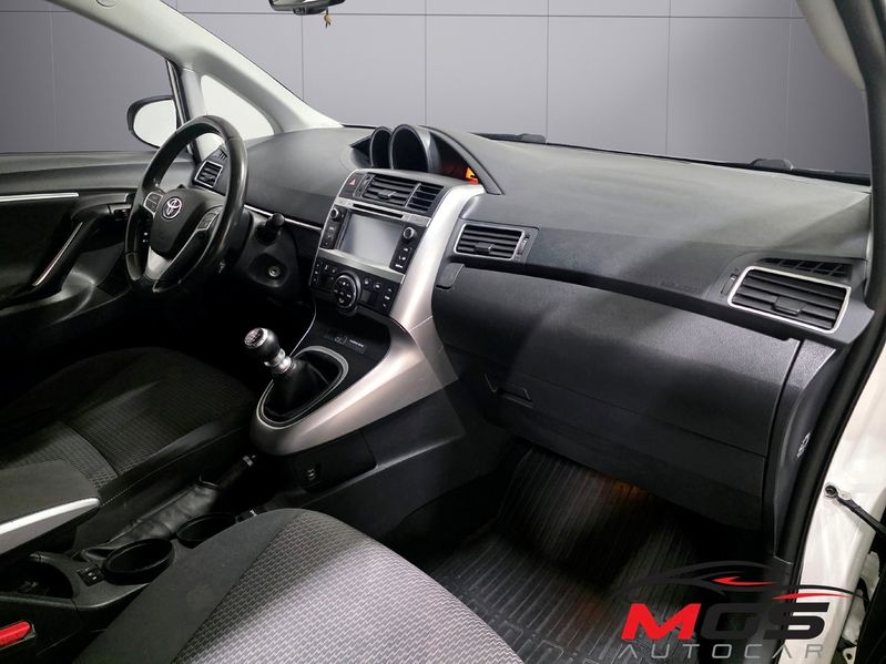 Toyota Verso bild 12