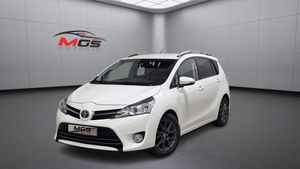Toyota Verso bild 1