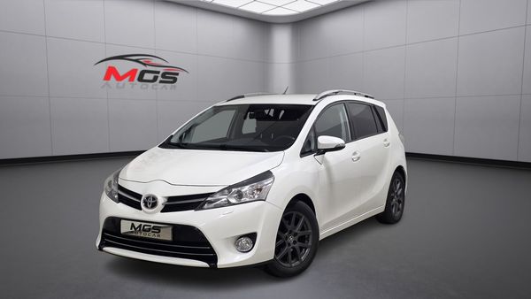 Toyota Verso 1.6 Edition Feel Euro 6 Dragkrok - 2015