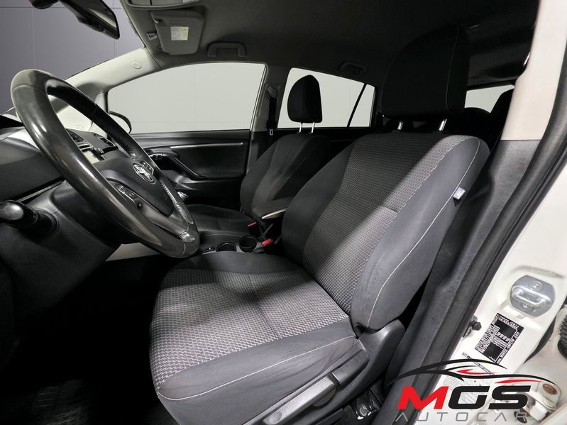 Toyota Verso bild 16