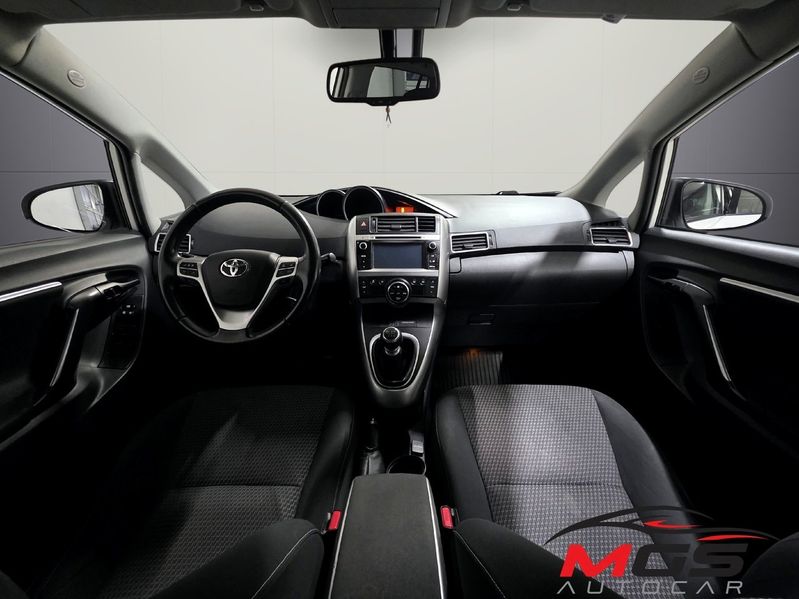 Toyota Verso bild 11