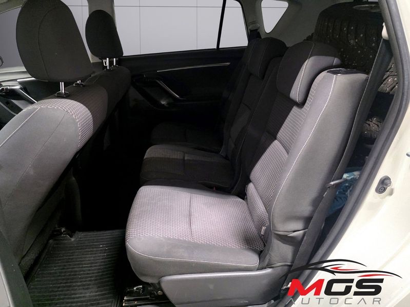 Toyota Verso bild 15