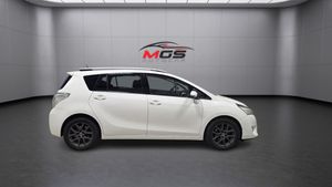 Toyota Verso bild 7