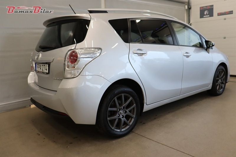 Toyota Verso bild 5