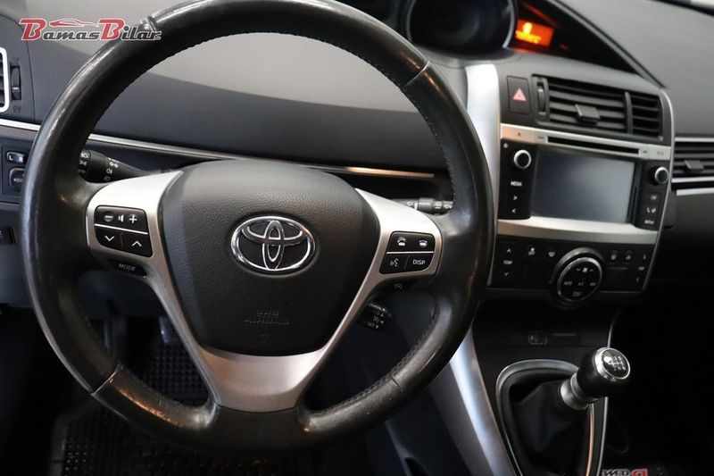 Toyota Verso bild 10