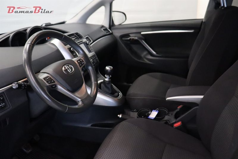 Toyota Verso bild 9