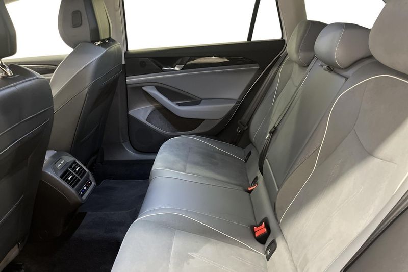 Volkswagen Passat bild 19