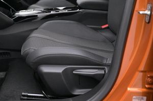 Peugeot e-2008 bild 12