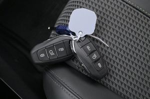 Peugeot e-2008 bild 23