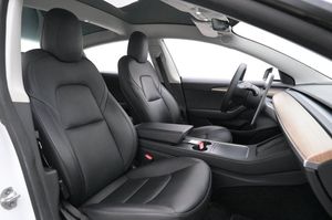 Tesla Model 3 bild 11