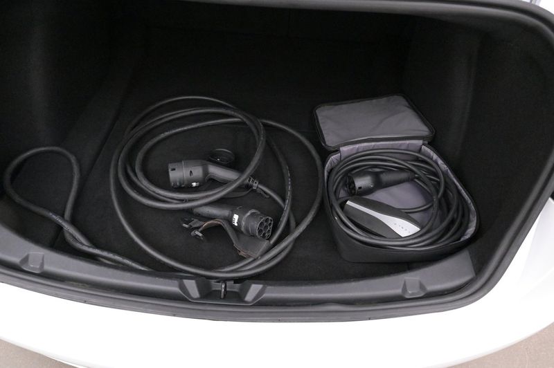 Tesla Model 3 bild 25