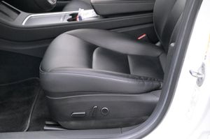 Tesla Model 3 bild 10