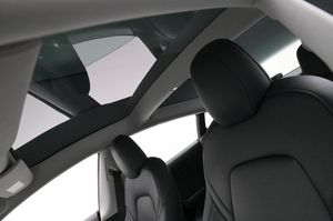 Tesla Model 3 bild 21