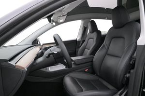 Tesla Model Y bild 9