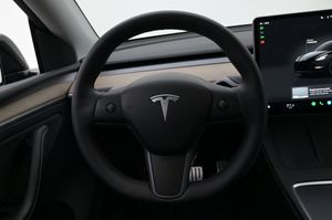 Tesla Model Y bild 7