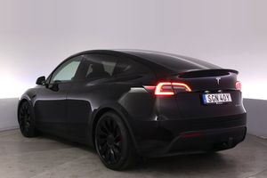 Tesla Model Y bild 4