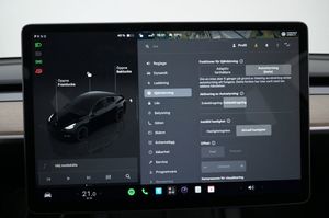 Tesla Model Y bild 15