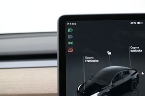 Tesla Model Y bild 23