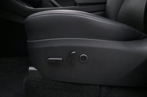 Tesla Model Y bild 11