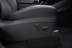 Tesla Model Y bild 13