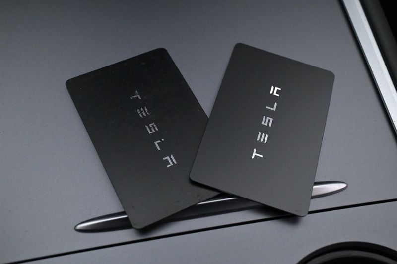 Tesla Model Y bild 25
